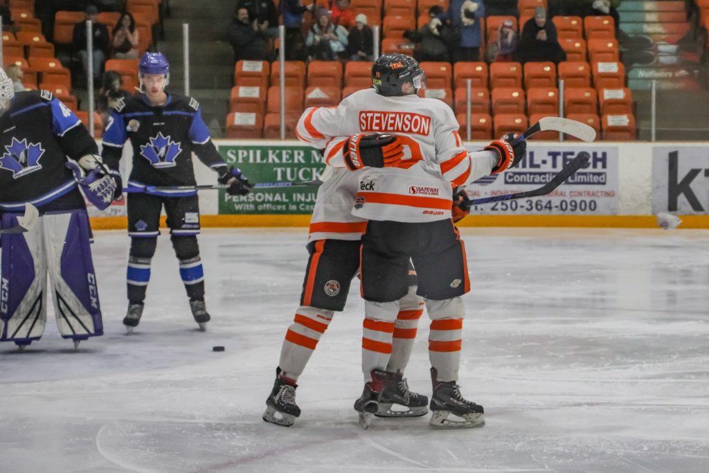 Game Preview Smoke Eaters Open Three Game Week By Hosting Vees Trail Smoke Eaters